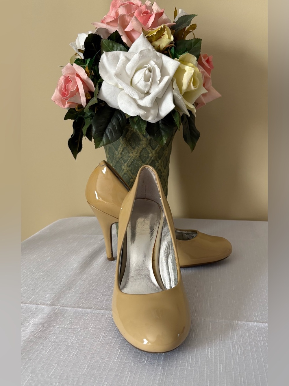 VGUC Jessica Simpson Rounded-Toe Patent Leather High Heel Pumps, Size 6